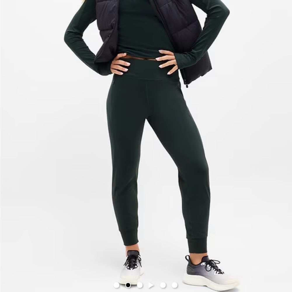 Athleta Rainer midrise jogger pants